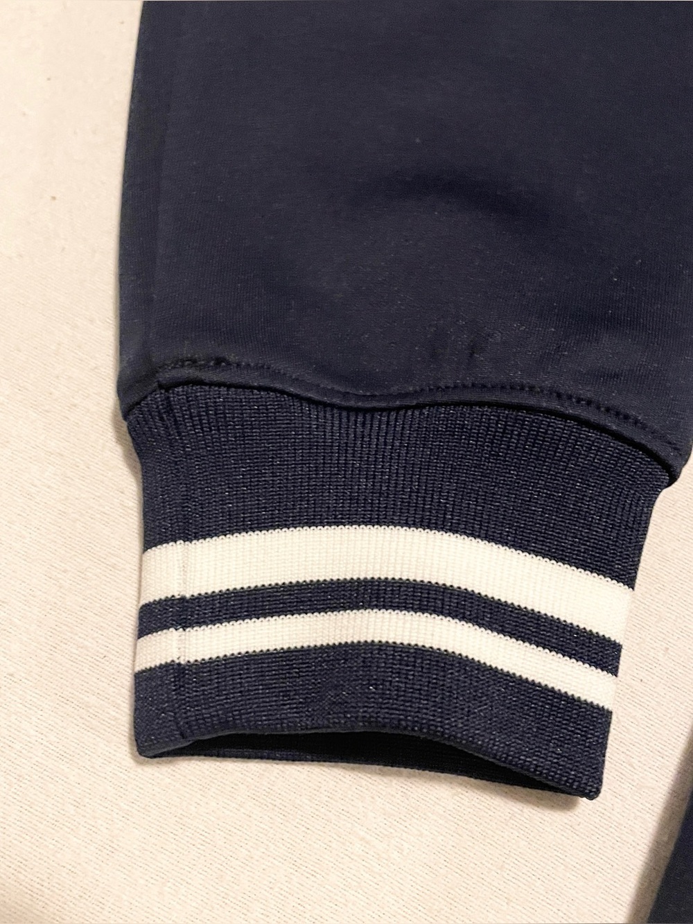 en THREAD Navy Blue Full Zip Track Jacket Sporty White Stripes Size Small Flaws - Picture 9 of 16